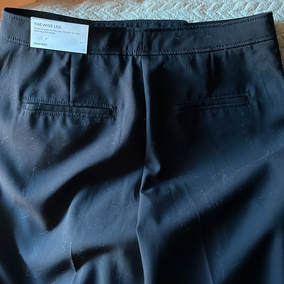 Ann Taylor new high waisted wide leg pants. 32 waist 33 inseam. Navy - Picture 4 of 5